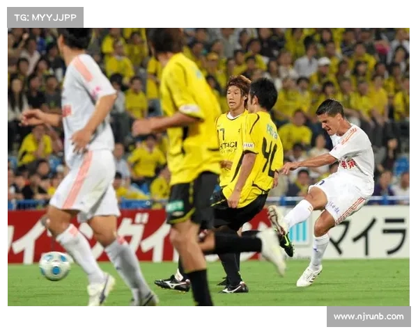 帽子戏法的由来与演变 追溯体育历史中的经典瞬间